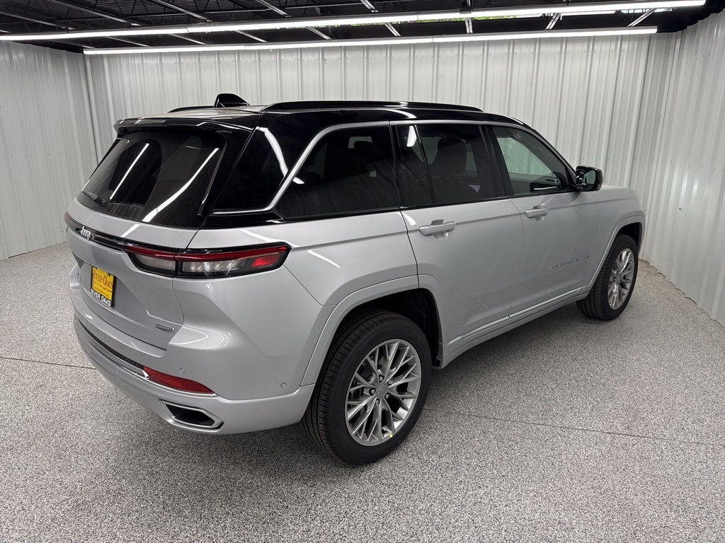 2025 Jeep Grand Cherokee Summit - 5