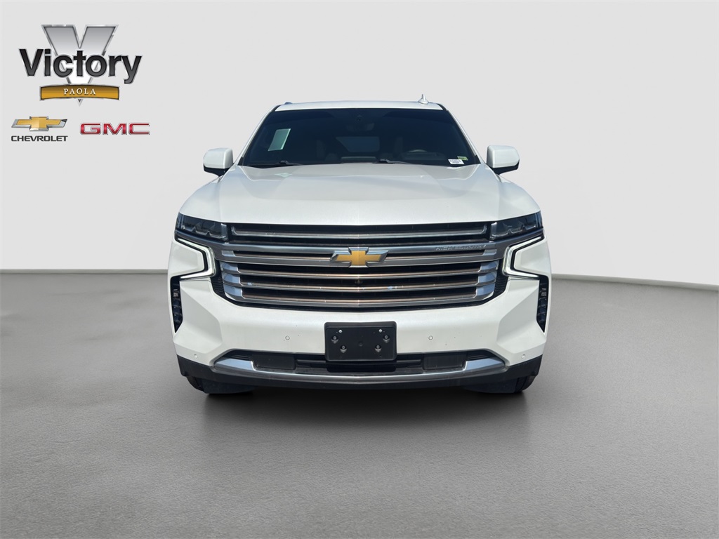 Used 2022 Chevrolet Tahoe High Country with VIN 1GNSKTKL2NR355807 for sale in Kansas City