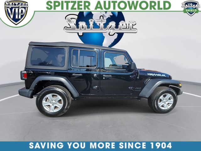 Black Clearcoat 2022 Jeep Wrangler SUV / Crossover Four-Wheel Drive 8-Speed Automatic