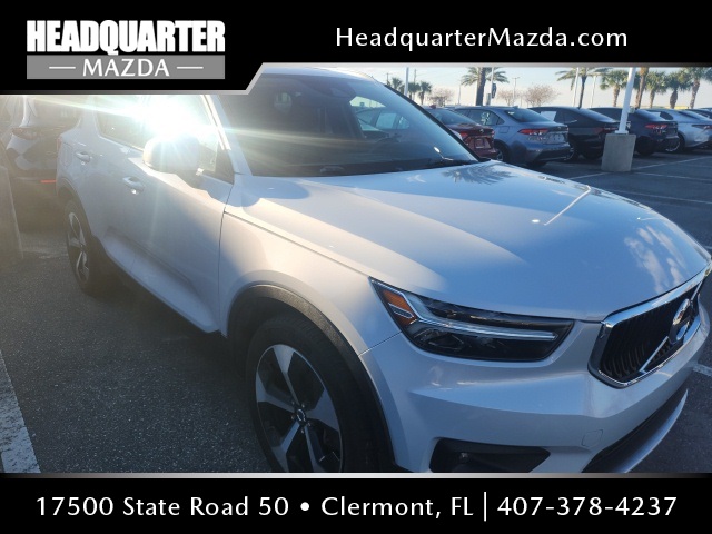 2021 Volvo XC40 T4 Momentum FWD