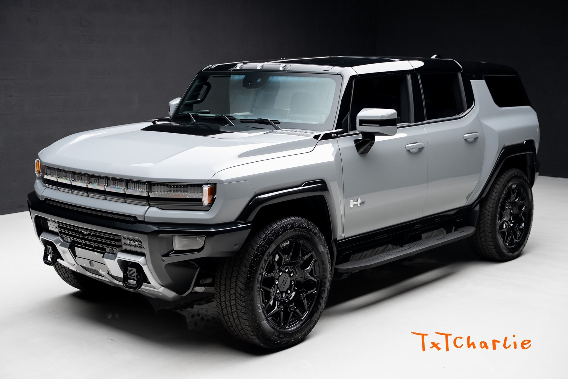 2024 GMC Hummer EV SUV 2X AWD
