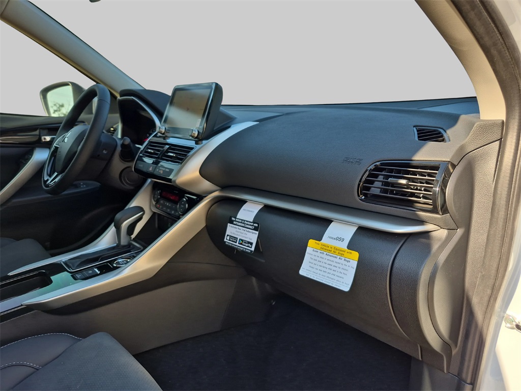 2025 Mitsubishi Eclipse Cross SE White at North Houston Mitsubishi