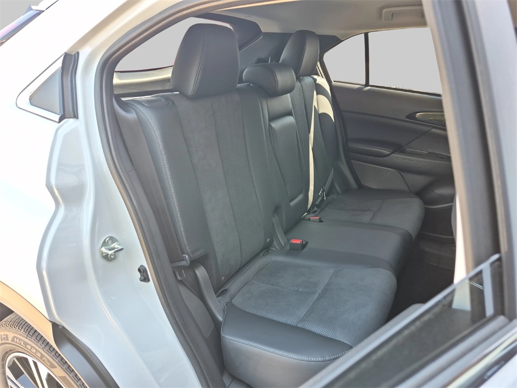 2025 Mitsubishi Eclipse Cross SE White at North Houston Mitsubishi