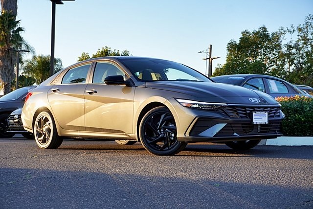 2026 Hyundai Elantra Hybrid SEL Sport