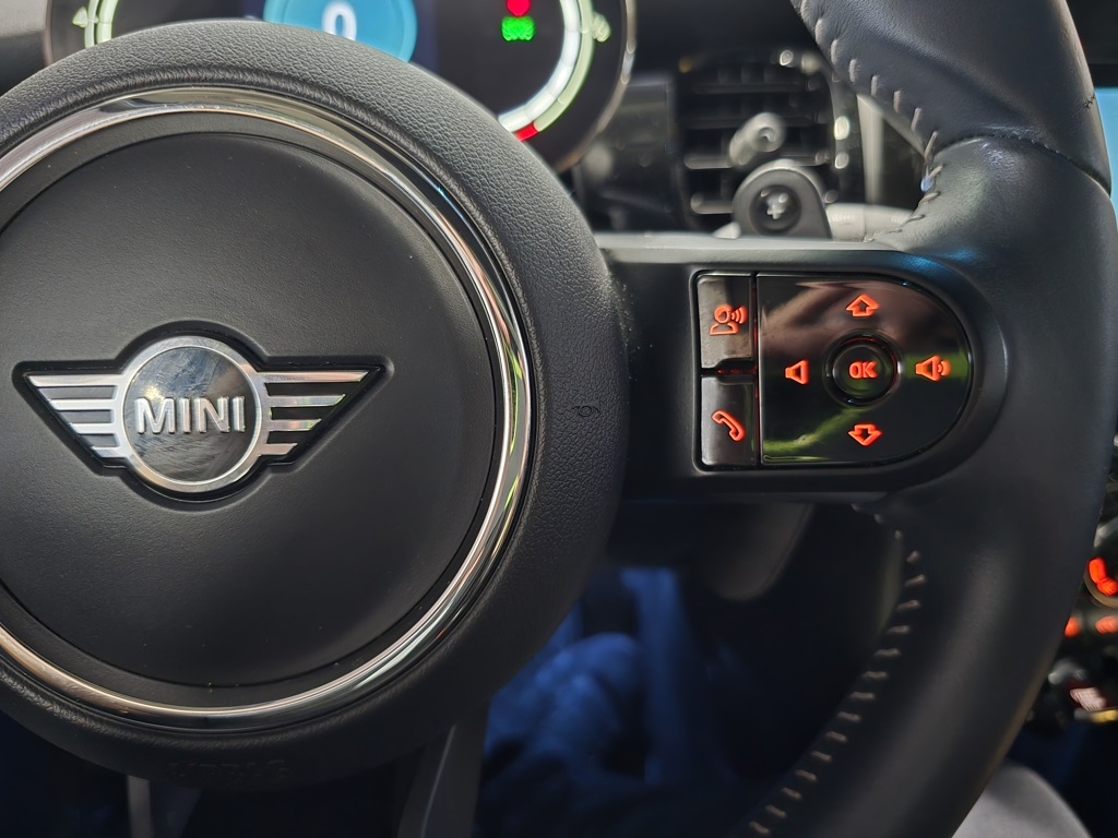 Thumbnail: 2024 MINI Cooper - 17