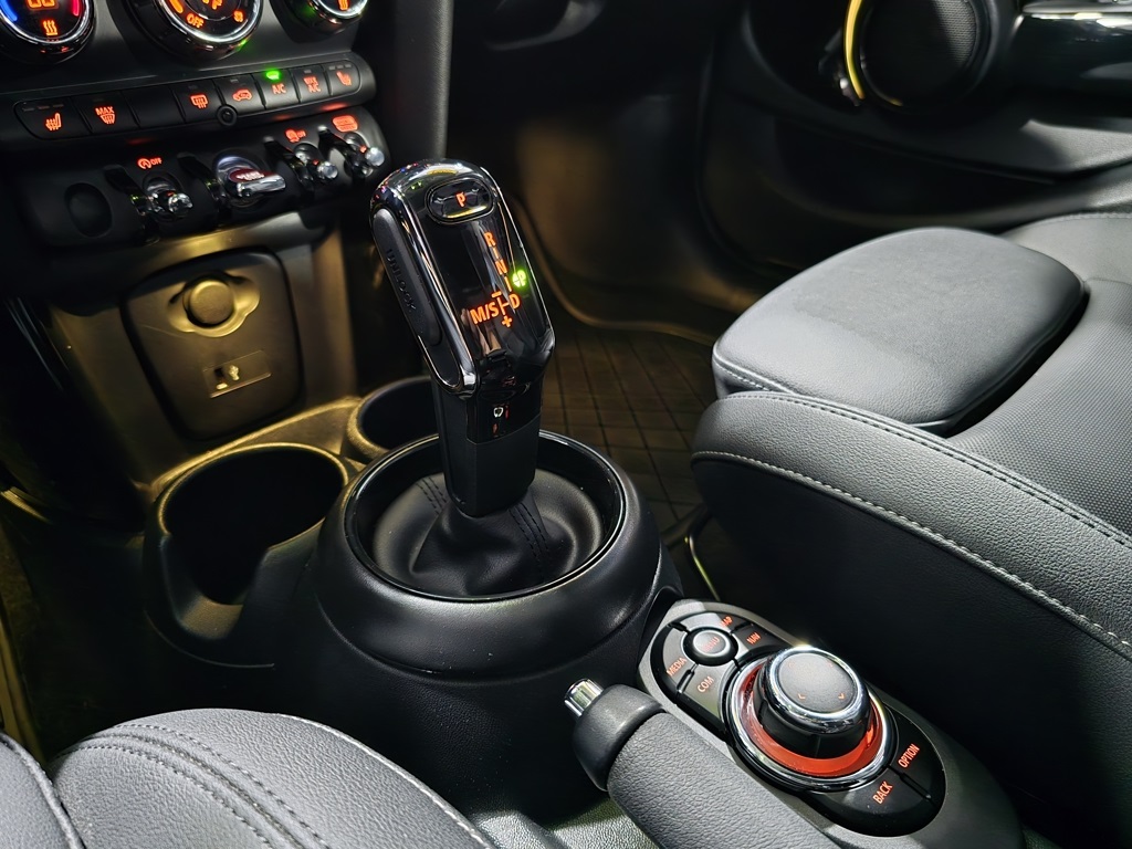 Thumbnail: 2024 MINI Cooper - 24