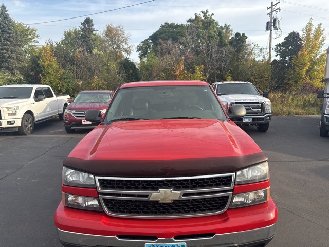 2006 Chevrolet Silverado 1500 LT photo 2
