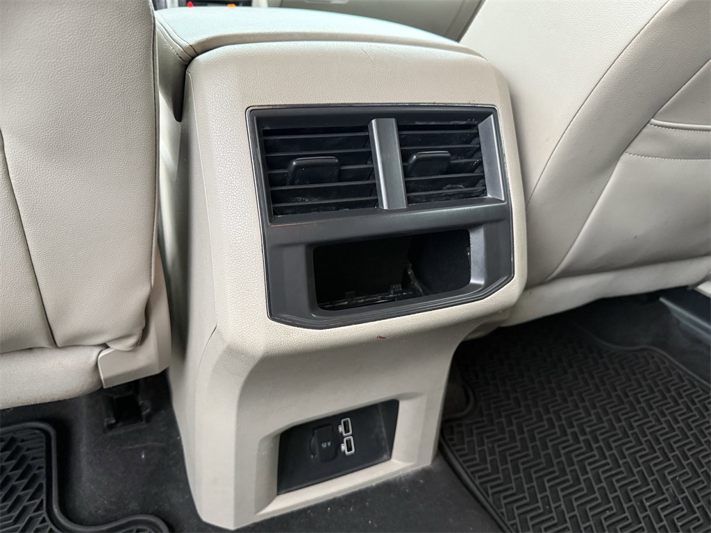 2018 Volkswagen Atlas 2.0T SE White at DeMontrond Auto Country