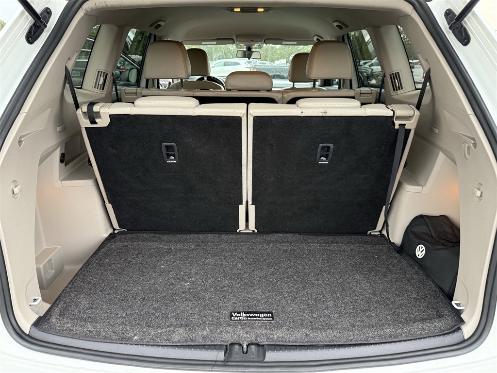 2018 Volkswagen Atlas 2.0T SE White at DeMontrond Auto Country