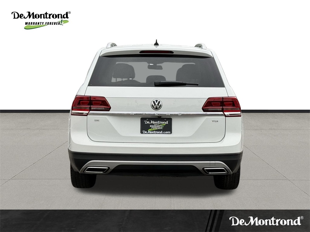 2018 Volkswagen Atlas 2.0T SE White at DeMontrond Auto Country