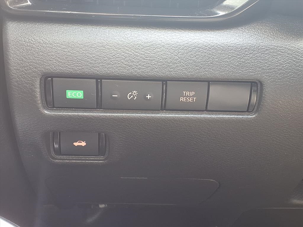 2020 Nissan Sentra SR Red at Durrett Motor Company