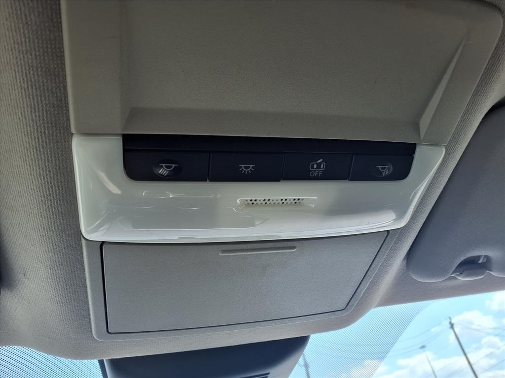 2020 Nissan Sentra SR Red at Durrett Motor Company