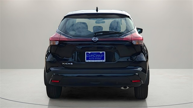 2025 Nissan Kicks Play