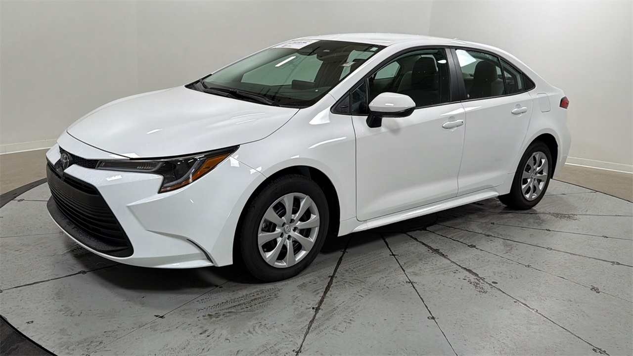 2026 Toyota Corolla LE FWD