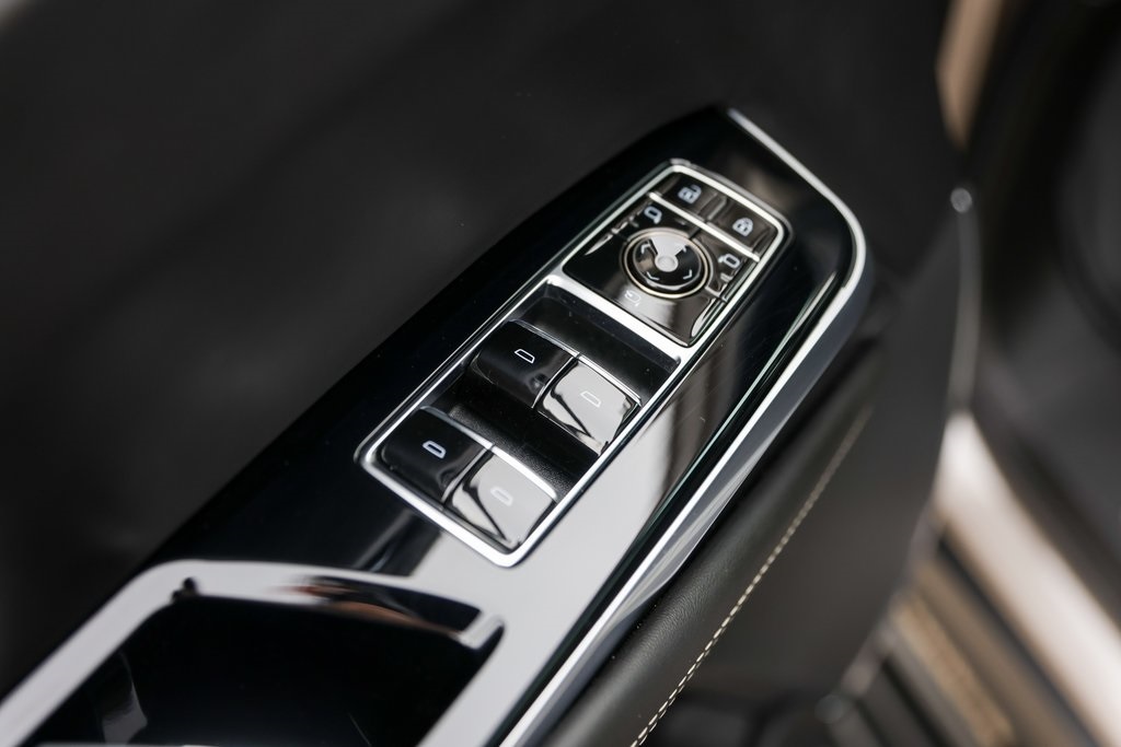 Used Car 2025 Cadillac Escalade  Sport Platinum For Sale Under $130,000 In Austin, Texas