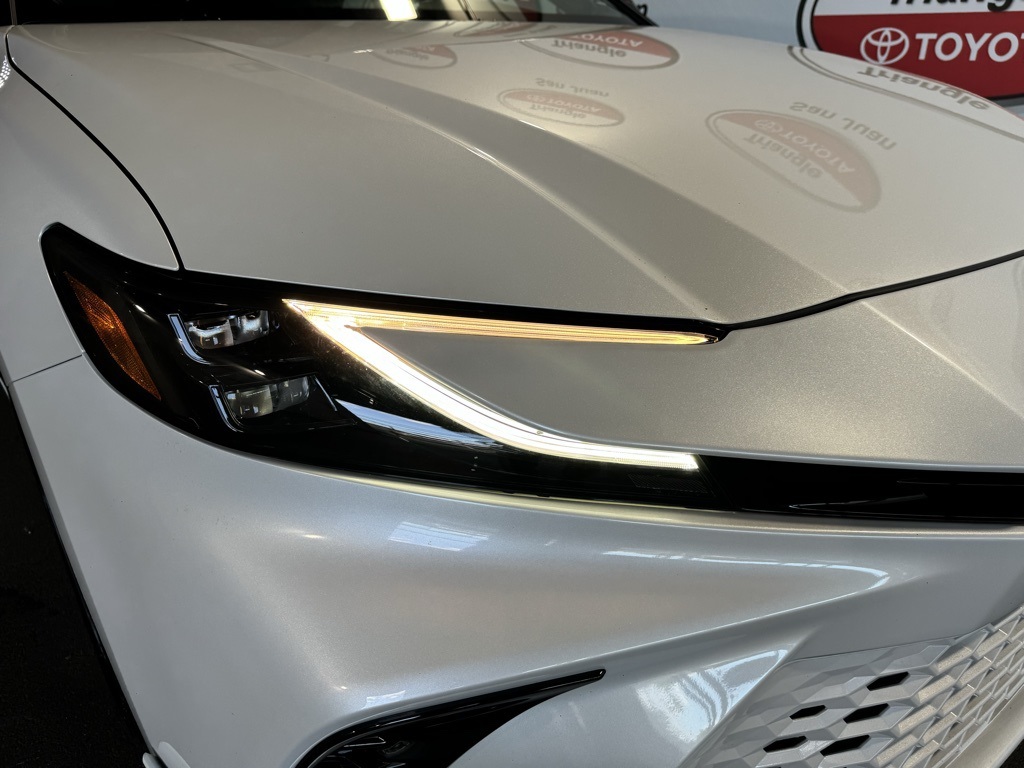 Thumbnail: 2025 Toyota Camry - 10