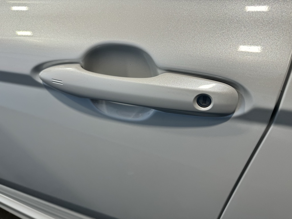 Thumbnail: 2025 Toyota Camry - 15