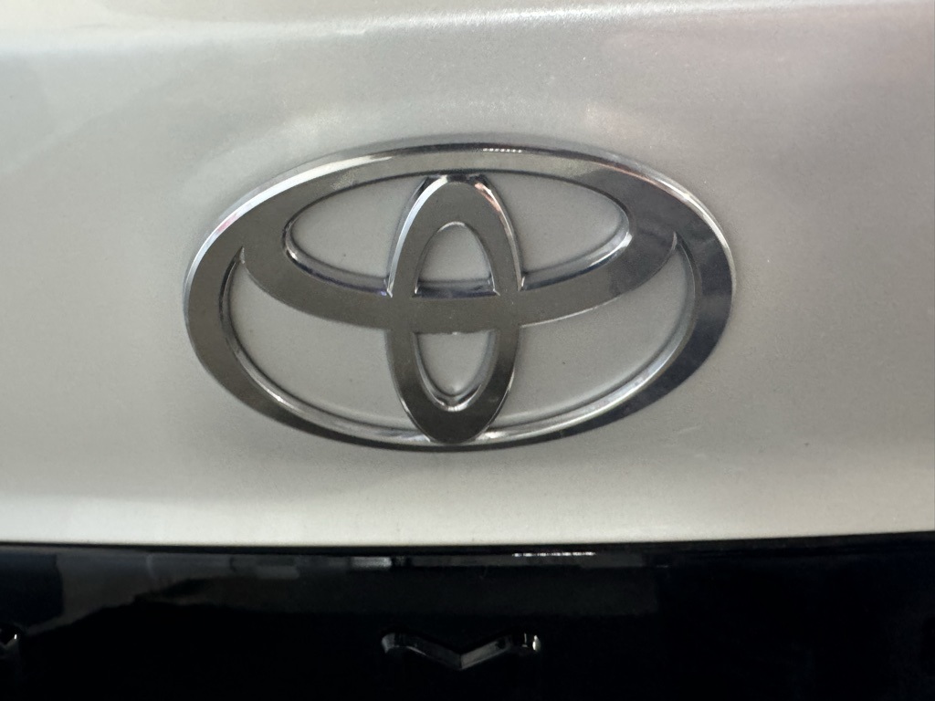 Thumbnail: 2025 Toyota Camry - 21