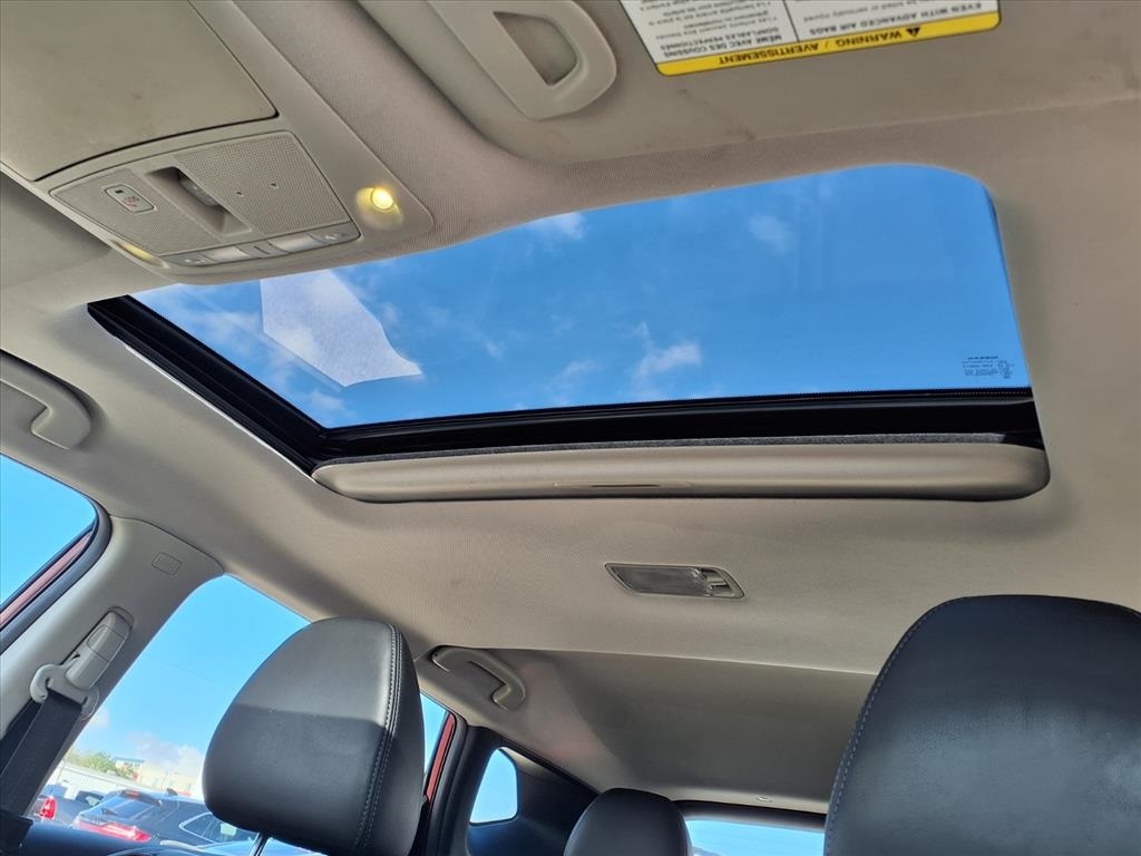 2017 Nissan Rogue Sport SL - 10