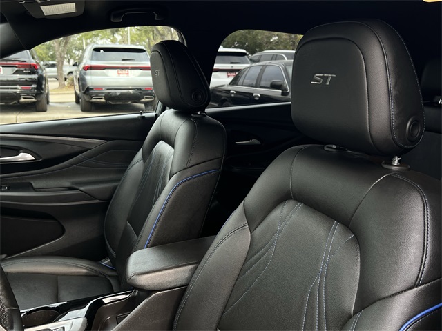 2025 Buick Envista Sport Touring White at Big Star Buick GMC