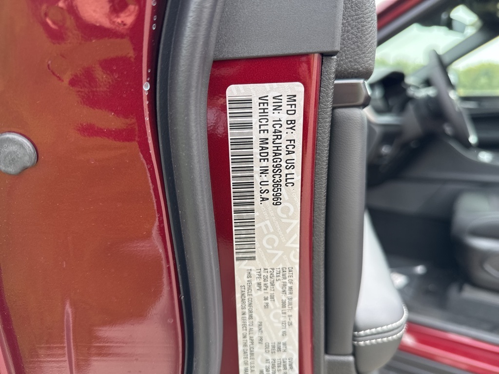 2025 Jeep Grand Cherokee