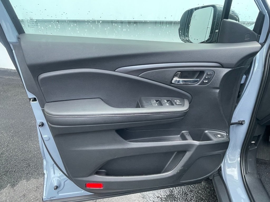 Thumbnail: 2025 Honda Ridgeline - 19