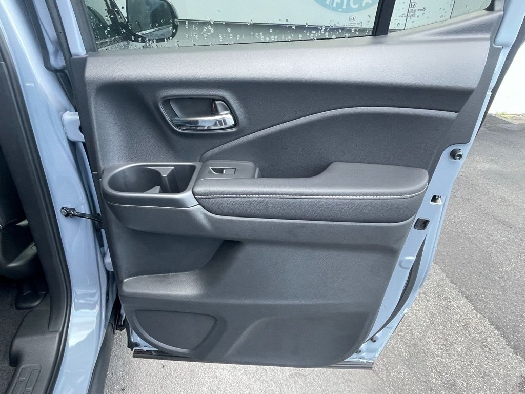 Thumbnail: 2025 Honda Ridgeline - 24