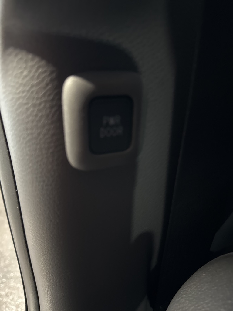 Thumbnail: 2021 Toyota Sienna - 29