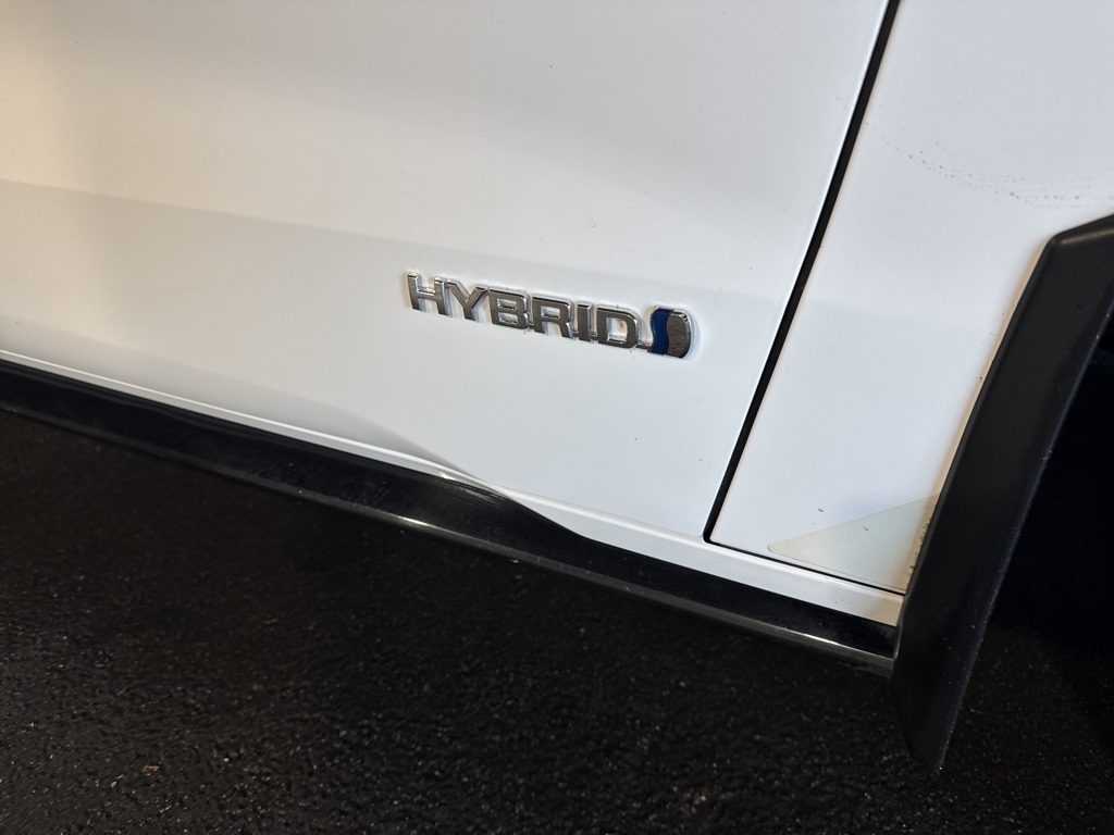 Thumbnail: 2021 Toyota Sienna - 8