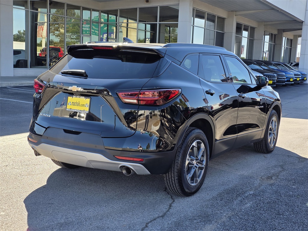 2025 Chevrolet Blazer LT - 3