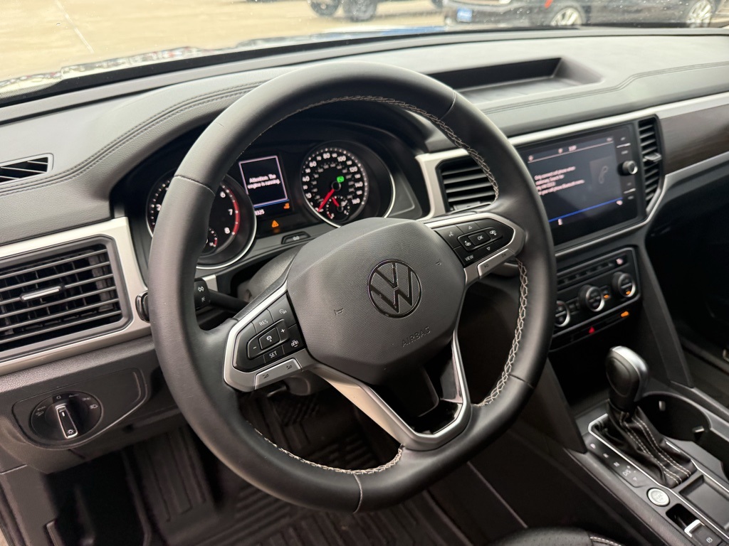 2021 Volkswagen Atlas 3.6L V6 SE w/Technology Gray at River Oaks CDJR
