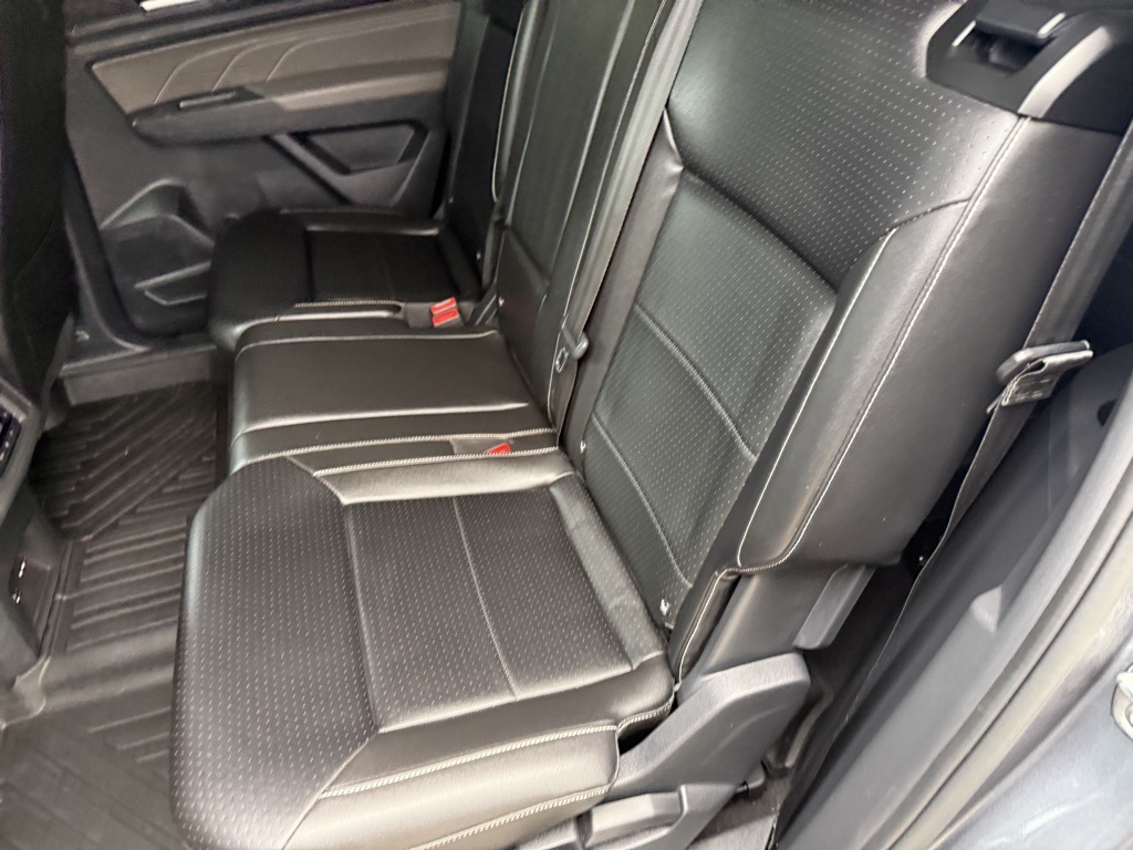 2021 Volkswagen Atlas 3.6L V6 SE w/Technology Gray at River Oaks CDJR