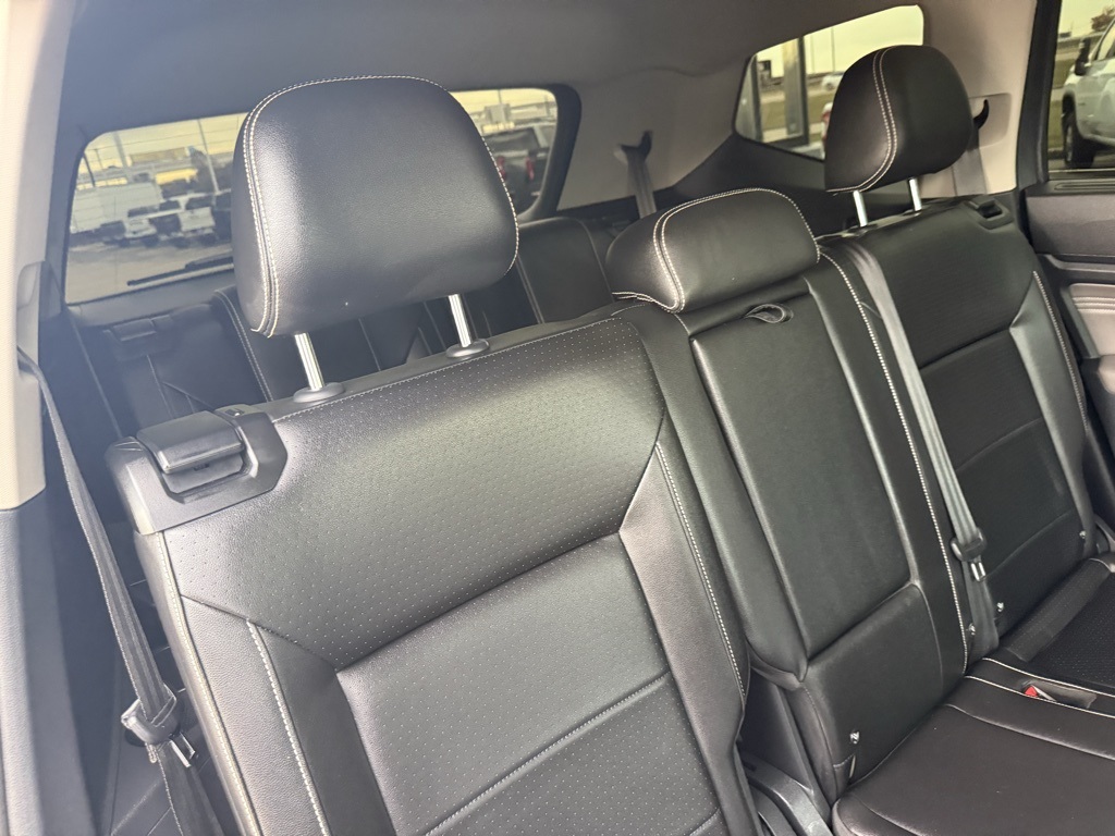 2021 Volkswagen Atlas 3.6L V6 SE w/Technology Gray at River Oaks CDJR