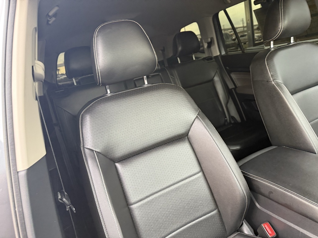 2021 Volkswagen Atlas 3.6L V6 SE w/Technology Gray at River Oaks CDJR