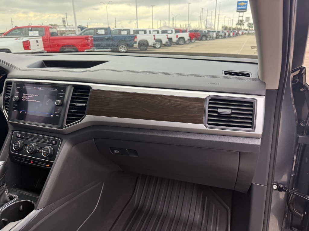 2021 Volkswagen Atlas 3.6L V6 SE w/Technology Gray at River Oaks CDJR