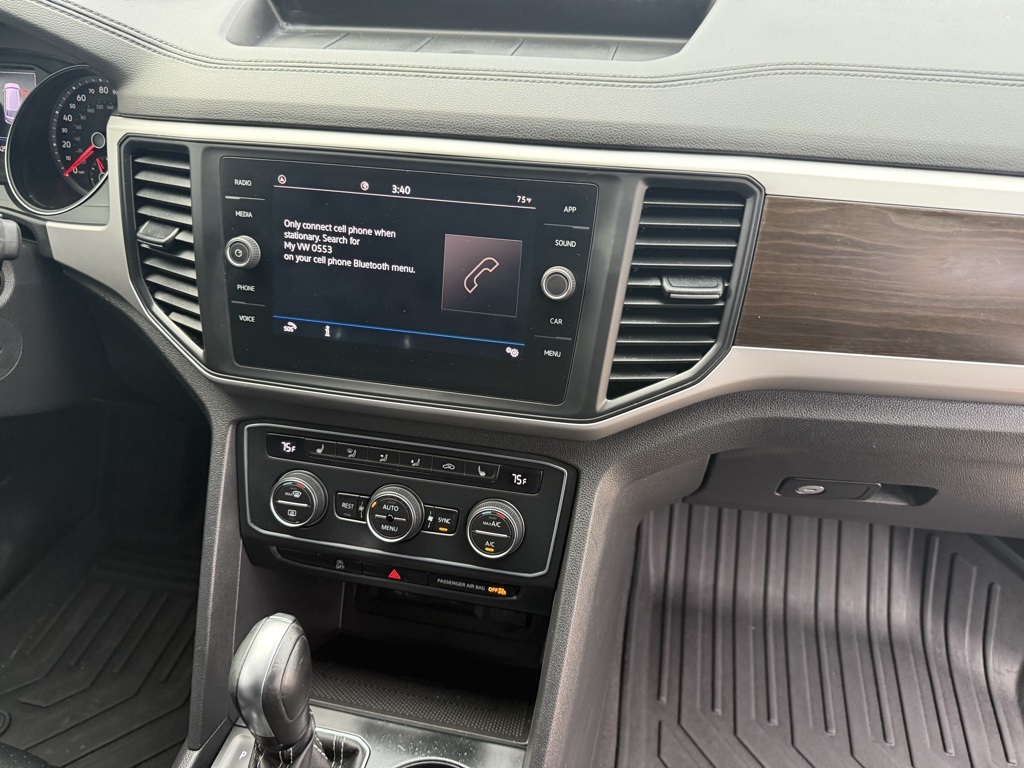 2021 Volkswagen Atlas 3.6L V6 SE w/Technology Gray at River Oaks CDJR