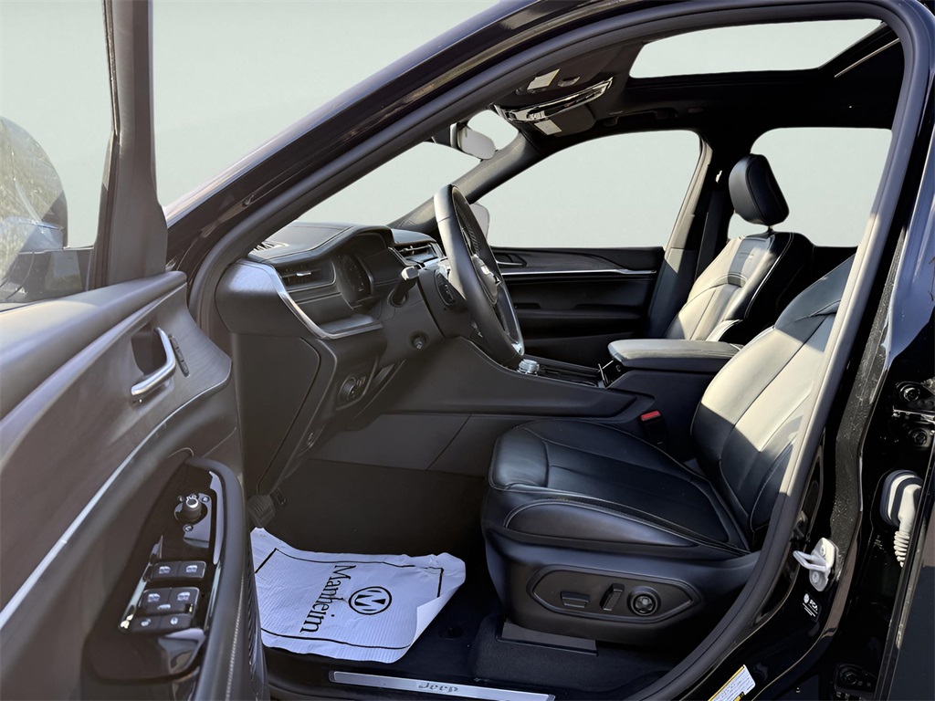 2022 Jeep Grand Cherokee