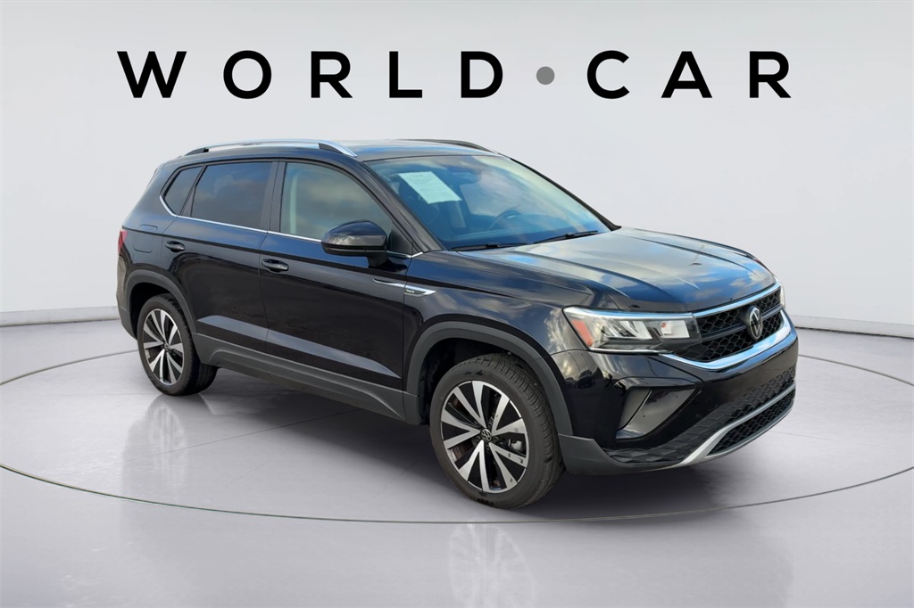 2024 Volkswagen Taos SE FWD