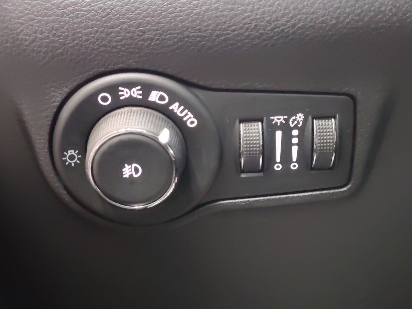 Used Car 2023 Jeep Compass  Limited For Sale Under $25,000 In San Antonio, Texas