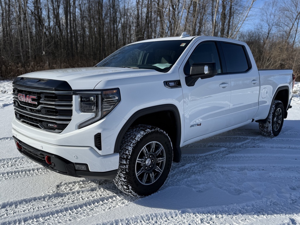 2025 GMC Sierra 1500 AT4 Crew Cab 4WD
