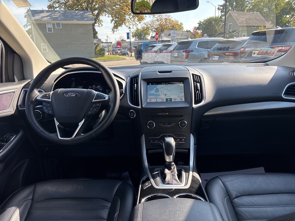 2016 Ford Edge