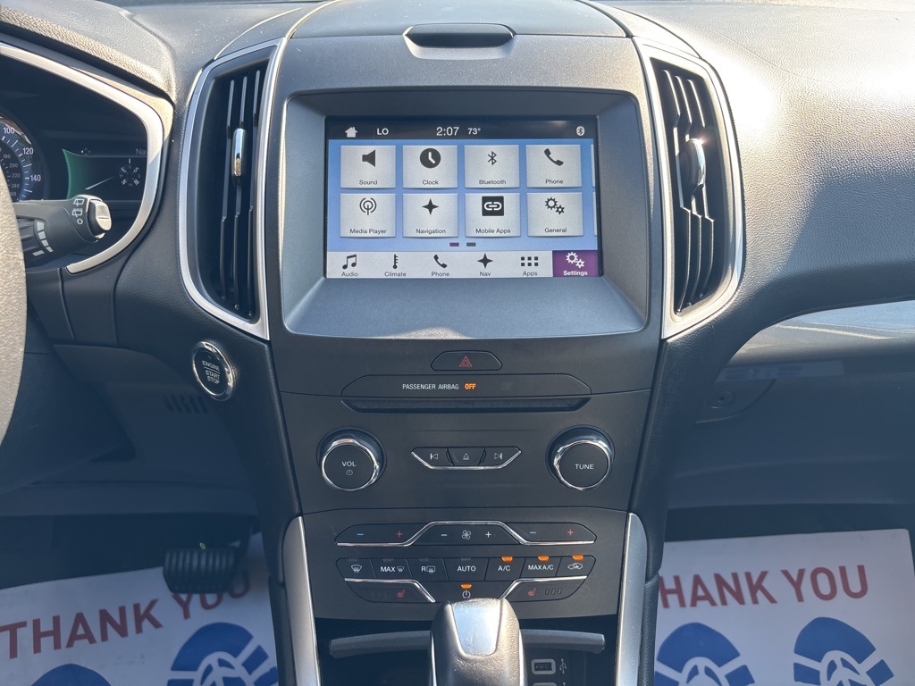 2016 Ford Edge
