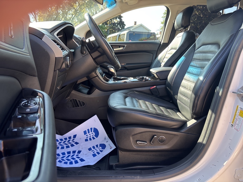 2016 Ford Edge
