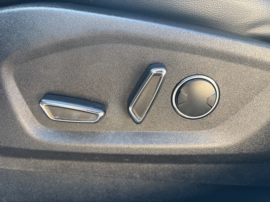 2016 Ford Edge