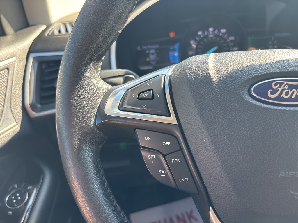 2016 Ford Edge