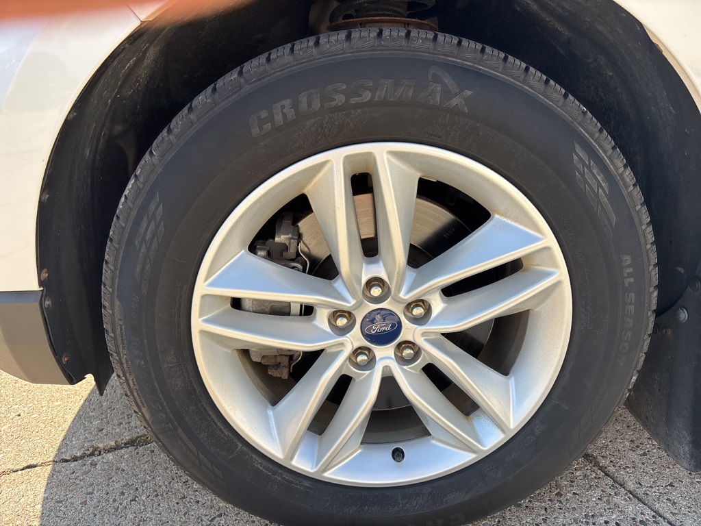 2016 Ford Edge