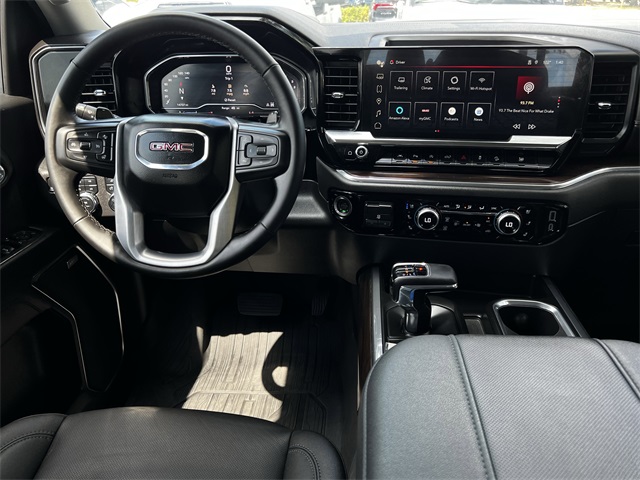 2024 GMC Sierra 1500 SLT - 8