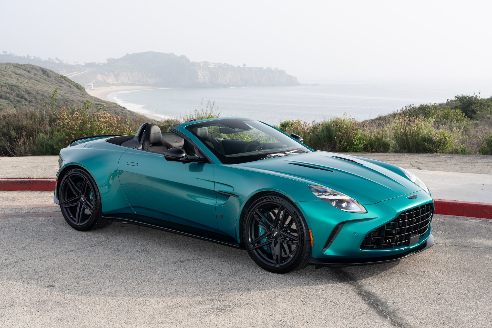 2026 Aston Martin Vantage's photo