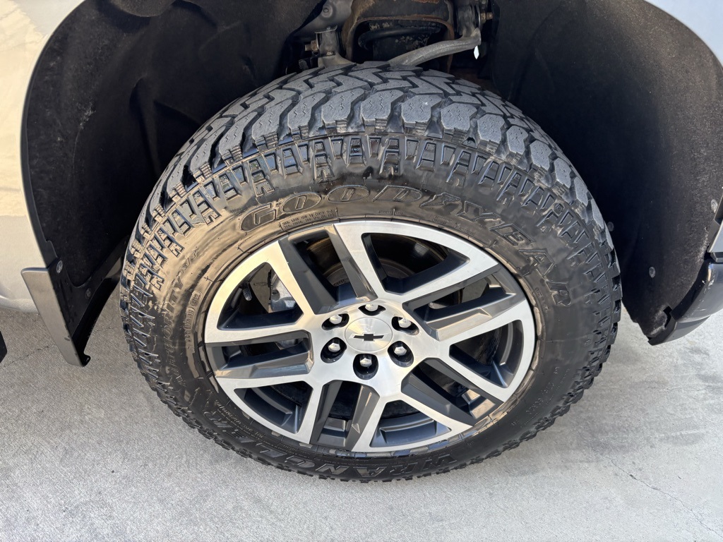 Used Car 2019 Chevrolet Silverado 1500  Extended Cab Pickup Custom Trail Boss Four Wheel Drive For Sale Under $30,000 In Austin, Texas