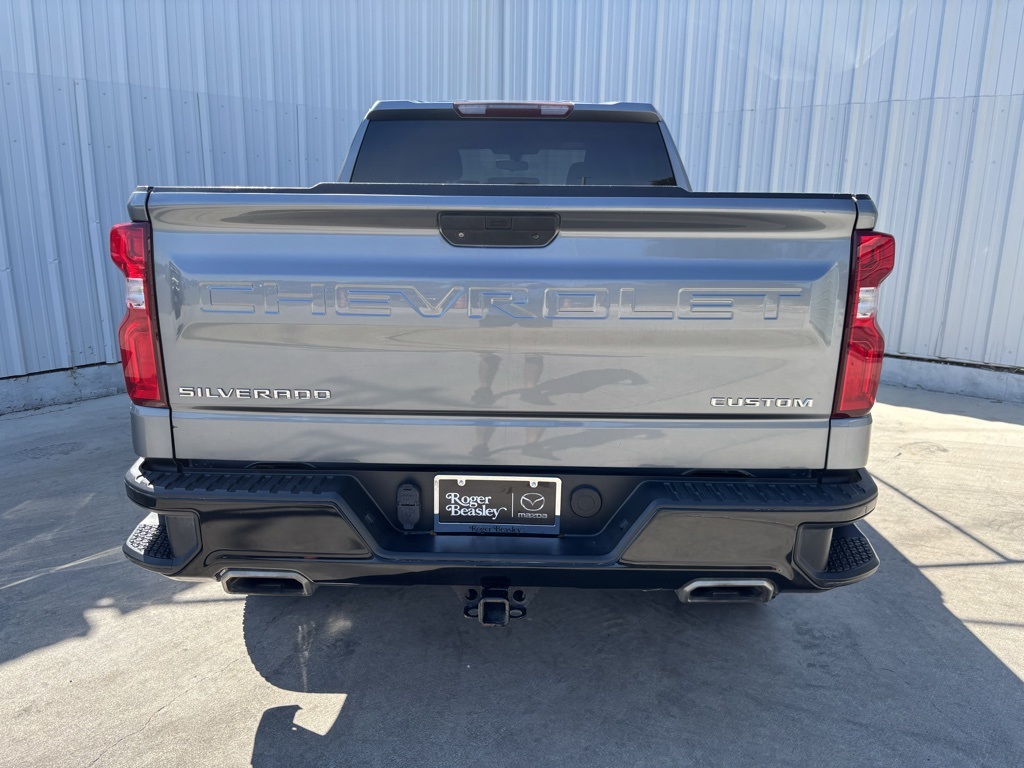 Used Car 2019 Chevrolet Silverado 1500  Extended Cab Pickup Custom Trail Boss Four Wheel Drive For Sale Under $30,000 In Austin, Texas